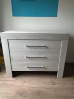 Complete babykamer met ledikant, commode en kast, Ophalen, Zo goed als nieuw, Jongetje of Meisje
