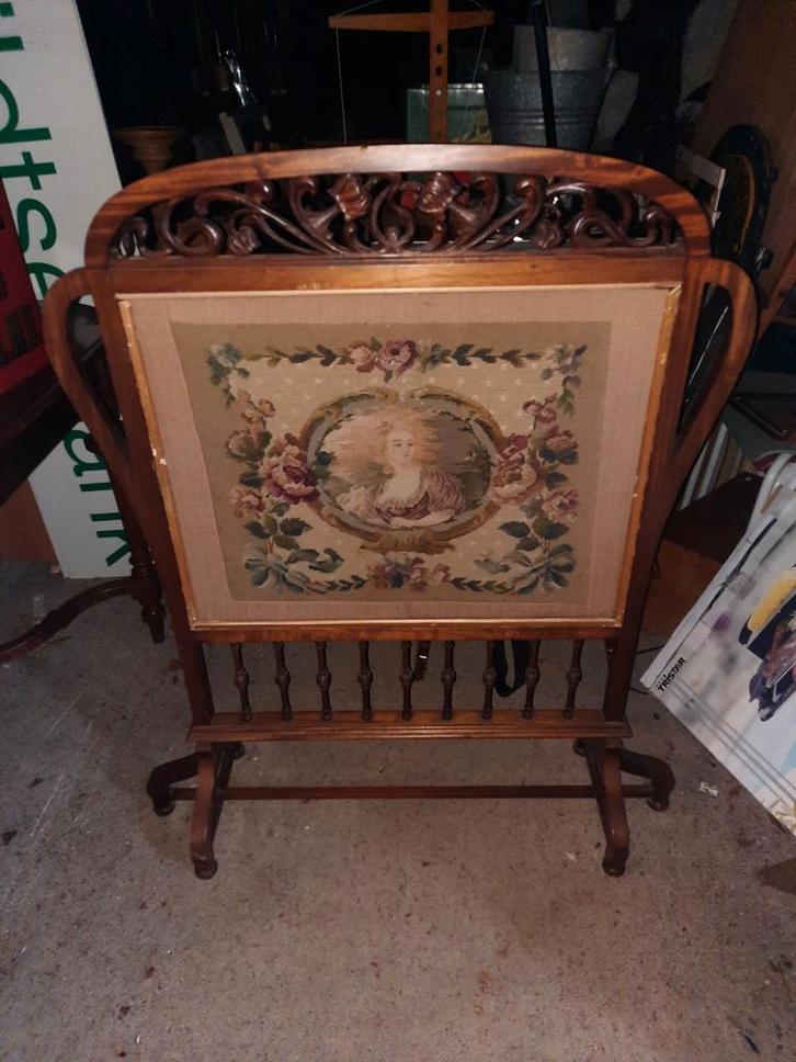 Antiek haardscherm met borduurwerk, Antiek en Kunst, Antiek | Kleden en Textiel, Ophalen