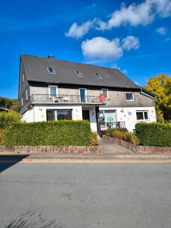 dubbel woonhuis in het Sauerland te koop, Huizen en Kamers, Buitenland, Duitsland, Woonhuis, Dorp, Verkoop zonder makelaar
