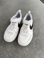 Nike instapsneakers mt 30-31, Ophalen of Verzenden, Zo goed als nieuw