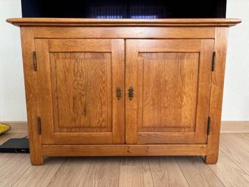 Landelijke TV-kast, sidetable, halkastje, salon- en hoektafe beschikbaar voor biedingen