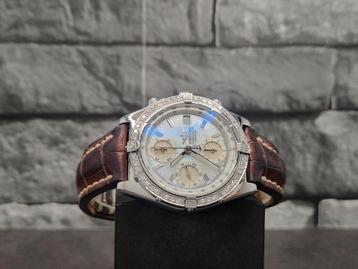 Breitling Chronomat 39mm, MOP dial, diamond bezel, 2 bandjes beschikbaar voor biedingen