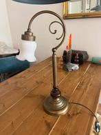 Antieke tafellamp glazen kap, Antiek en Kunst, Antiek | Lampen, Ophalen of Verzenden