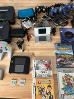 Nintendo spelcomputer verzameling met veel games, Overige genres, Ophalen of Verzenden, Zo goed als nieuw, 3 spelers of meer