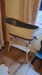 Zinken badje met houten onderstel en koperen kraantje, Ophalen, Gebruikt, Badje