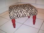 Footstool Zebra - 36x42cm - 550 mahonie - Nieuw !!, Nieuw, Ophalen