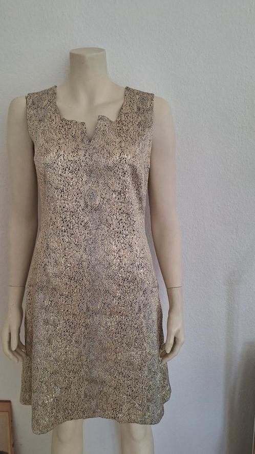 Caroline Biss mt 40 nette jurk, Kleding | Dames, Jurken, Zo goed als nieuw, Maat 38/40 (M), Boven de knie, Ophalen of Verzenden
