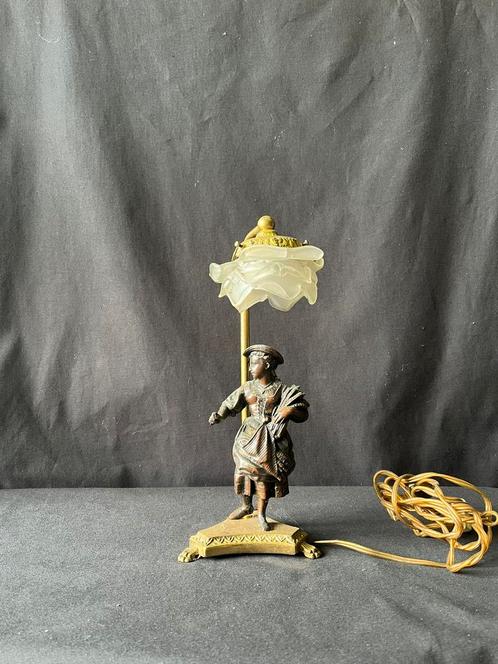 Antiek tafellampje, Antiek en Kunst, Antiek | Lampen, Ophalen of Verzenden