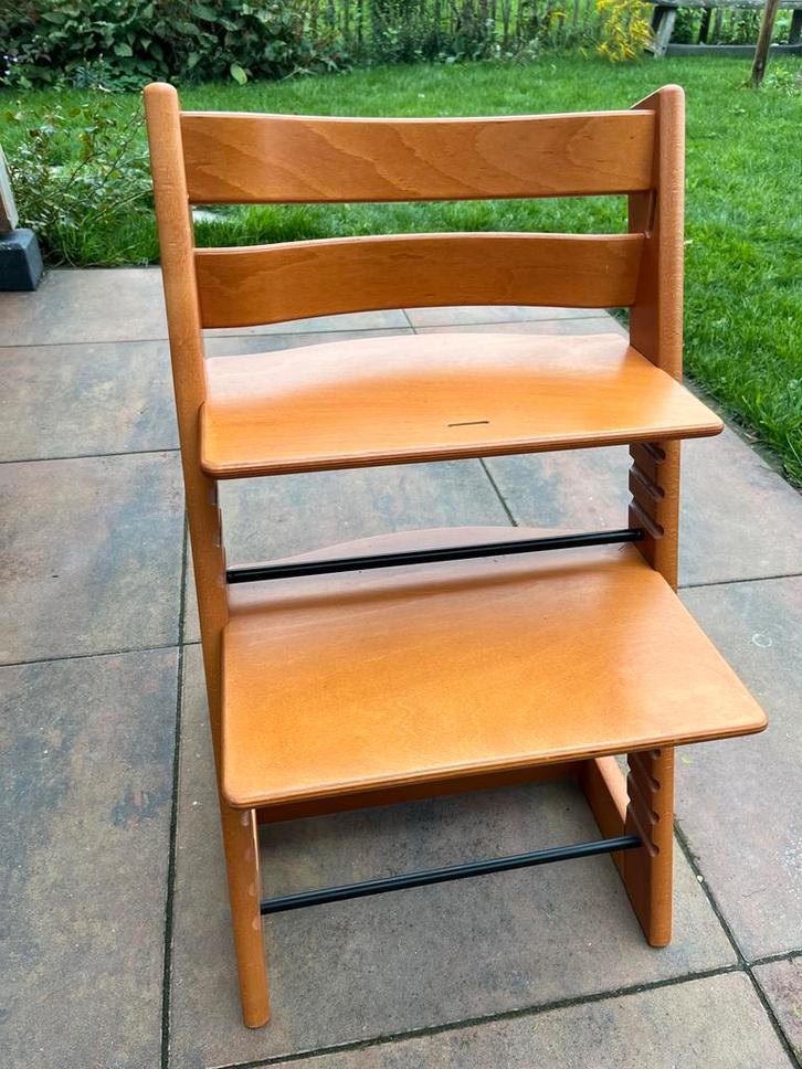 Stokke Trip Trapp Kersenhout Meegroeistoel, Kinderen en Baby's, Kinderstoelen, Gebruikt, Meegroeistoel, Gordel(s), Ophalen