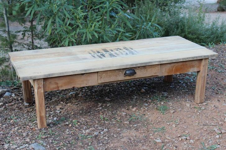 Brocante - Grote stoere salontafel!, Huis en Inrichting, Tafels | Salontafels, Gebruikt, Minder dan 50 cm, 50 tot 100 cm, 150 tot 200 cm