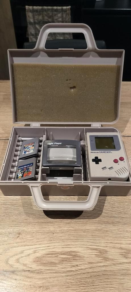 Gameboy DMG-01 & GB80 Carry Case/light player, Spelcomputers en Games, Spelcomputers | Nintendo Game Boy, Gebruikt, Game Boy Classic