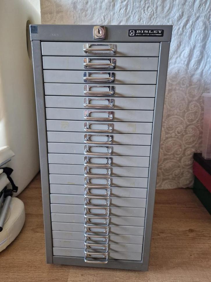 Bisley ladenkast antiek met 20 lades, Huis en Inrichting, Kasten | Ladekasten, Gebruikt, Minder dan 100 cm, 50 tot 100 cm, 25 tot 50 cm
