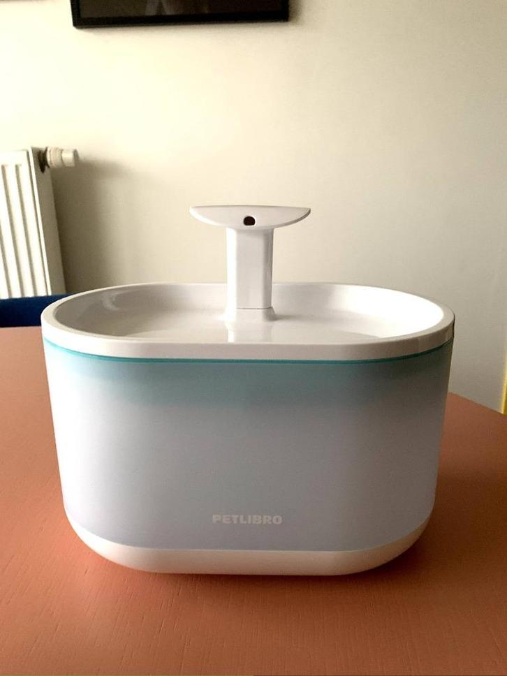 Gloednieuwe Petlibro drinkfontein katten, Dieren en Toebehoren, Kattenvoerbakken en Drinkbakken, Nieuw, Automatisch, Ophalen