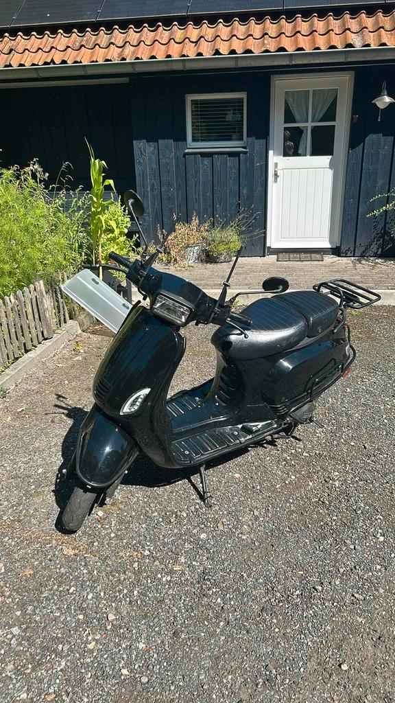 DTS MILANO S, Fietsen en Brommers, Snorfietsen en Snorscooters, Zo goed als nieuw, Overige merken, Ophalen of Verzenden