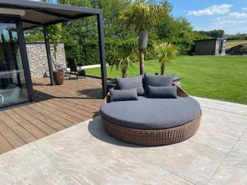 Luxe kingsize lounger uit voorraad met korting beschikbaar voor biedingen