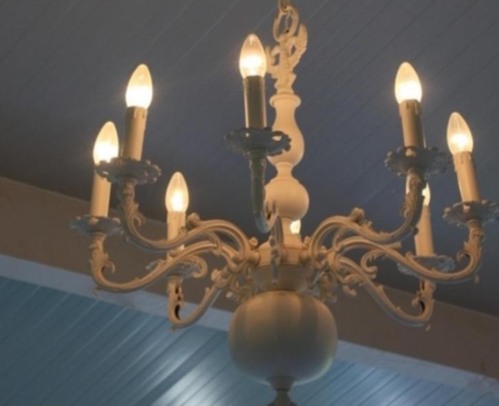 7684 Witte gerestylde kroonluchter luster kroonluster swiet, Huis en Inrichting, Lampen | Kroonluchters, Gebruikt, Ophalen