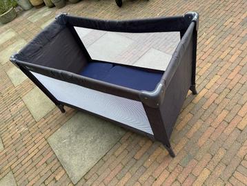 Campingbedje met matras  beschikbaar voor biedingen