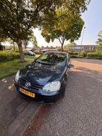 Volkswagen Golf 1.6 16V FSI 85KW 3D 2005 Blauw, Auto's, Voorwielaandrijving, 15 km/l, 4 cilinders, Blauw