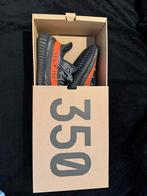 Adidas Yeezy Boost 350 v2- Grijs/Oranje, Kleding | Dames, Schoenen, Ophalen, Zo goed als nieuw, Grijs, Sneakers of Gympen