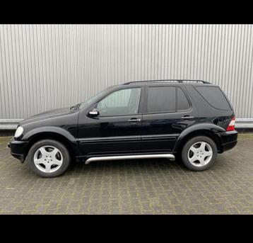 Mercedes-Benz M-Klasse 5.4 Ml55 AMG 4MATIC AUT 2003 Zwart beschikbaar voor biedingen