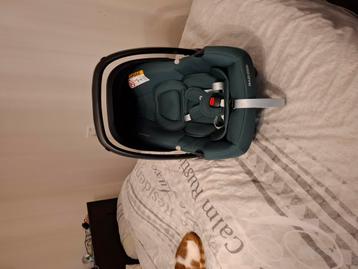 Maxi cosi cabriofix i-size beschikbaar voor biedingen