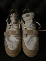 Nike Jordan PSG maat 43, Kleding | Heren, Schoenen, Ophalen of Verzenden, Zo goed als nieuw, Wit