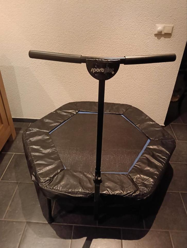 Indoor Trampoline voor Volwassenen, Sport en Fitness, Fitnessmaterialen, Zo goed als nieuw, Overige typen, Benen, Buik, Rug, Ophalen of Verzenden