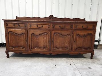 Prachtige Queen Ann Stijl dressoir. Het kan geleverd worden. beschikbaar voor biedingen