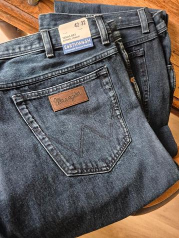 Wrangler Jeans Maat 42-32 Nieuw (2 stuks) beschikbaar voor biedingen