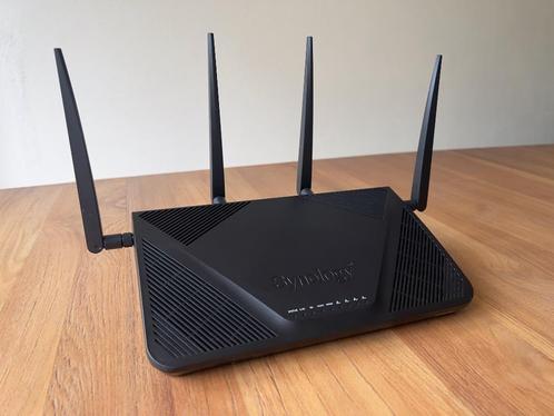 Synology RT2600AC, Computers en Software, Routers en Modems, Gebruikt, Router, Ophalen of Verzenden