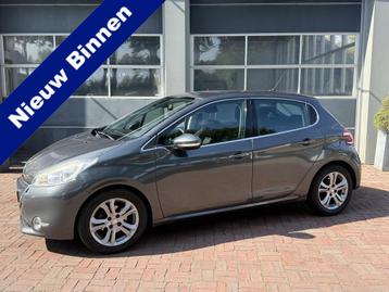 Peugeot 208 1.2 VTi Allure km 112.000 Bj 2014 Navi,16Inch,Cl beschikbaar voor biedingen