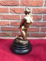 zeer mooi bronzen beeld, knielend naakt, Antiek en Kunst, Ophalen of Verzenden