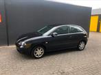 Seat Ibiza 1.4 16V 55KW 2005 Zwart, Auto's, Seat, Voorwielaandrijving, 15 km/l, 74 pk, 4 cilinders