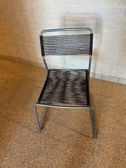 Ikea spaghetti stoel, Huis en Inrichting, Stoelen, Gebruikt, Eén, Kunststof, Metaal, Zwart, Ophalen