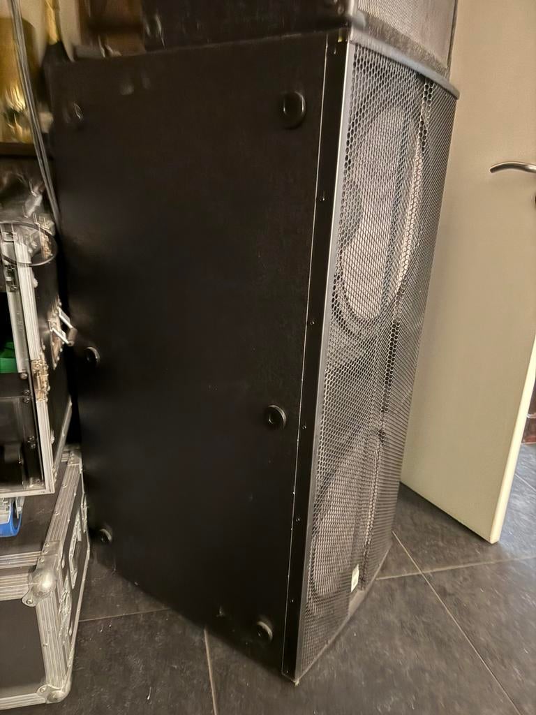 Nette Dubbel 18 inch, Overige merken, Subwoofer, Ophalen of Verzenden, Zo goed als nieuw