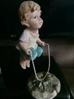 Beeldje van een jongen, Antiek en Kunst, Kunst | Beelden en Houtsnijwerken, Ophalen of Verzenden