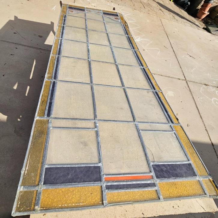 Oud glas in lood (geel, blauw, oranje), Doe-het-zelf en Verbouw, Glas en Ramen, Glasplaat, Minder dan 80 cm, Minder dan 80 cm