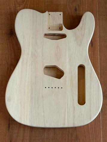 Telecaster body” Elzen unfinished- 2 delig - new Olive beschikbaar voor biedingen