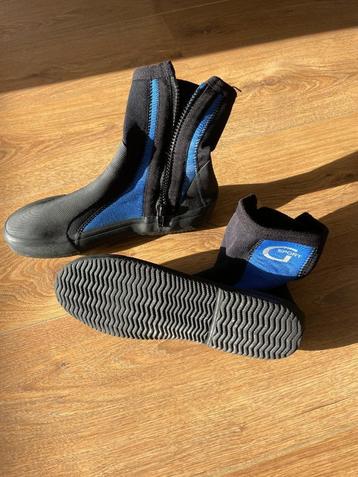 GoSport Duik Booties maat 7 (S/M 37,5-38) Prima conditie!WIE beschikbaar voor biedingen