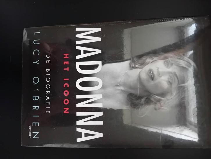 Madonna, Het Icoon - Biografie door Lucy O'Brien, Boeken, Biografieën, Nieuw, Film, Tv en Media, Ophalen of Verzenden