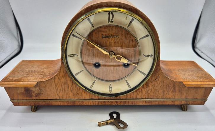 Retro Junghans Schouwklok 1930 hout met messing, Antiek en Kunst, Antiek | Klokken, Ophalen of Verzenden