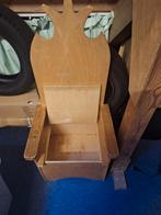 Opknappertje kinderstoel troon met opbergruimte, Kinderen en Baby's, Kinderkamer | Tafels en Stoelen, Ophalen of Verzenden, Stoel(en)
