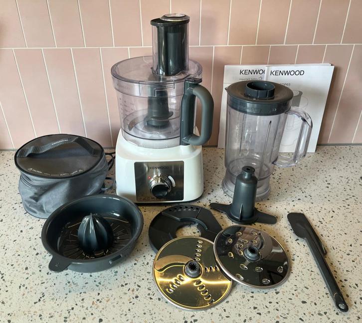 Super complete keukenmachine, Kenwood, pas een half jaar oud, Huis en Inrichting, Keuken | Keukenbenodigdheden, Zo goed als nieuw