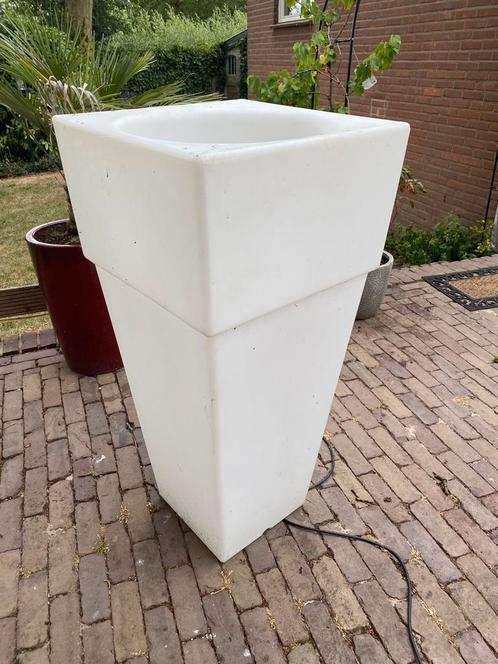 2stuks LED plantenbakken / koeler meerdere kleuren, Tuin en Terras, Bloembakken en Plantenbakken, Zo goed als nieuw, Kunststof