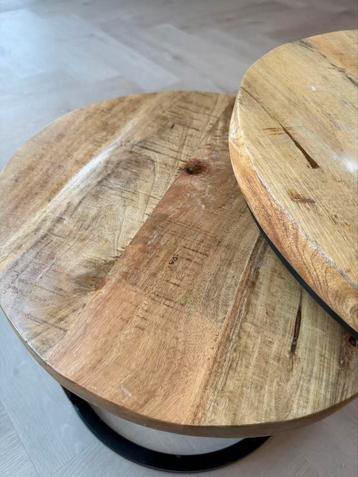2 Mango Houten Salontafels beschikbaar voor biedingen