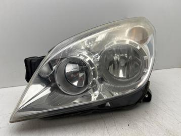 Koplamp links van een Opel Astra beschikbaar voor biedingen