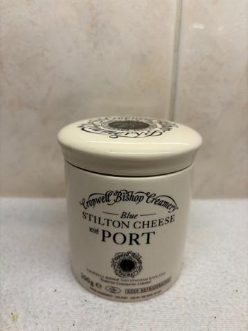 Stilton Cheese Pot Cropwell Bishop beschikbaar voor biedingen