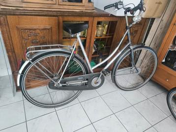 Goede damesfiets beschikbaar voor biedingen