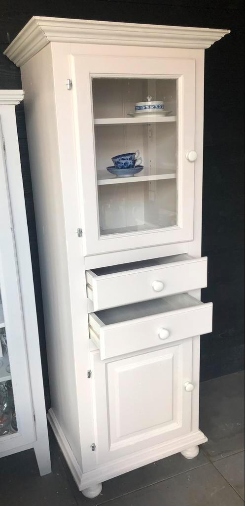 💝 Vintage BROCANTE vitrinekast vitrine kast buffetkast wit, Huis en Inrichting, Kasten | Vitrinekasten, Gebruikt, 150 tot 200 cm