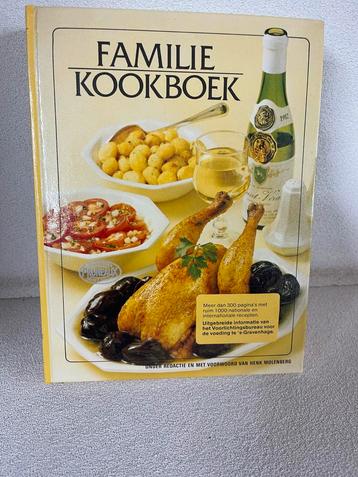 Familie kookboek beschikbaar voor biedingen